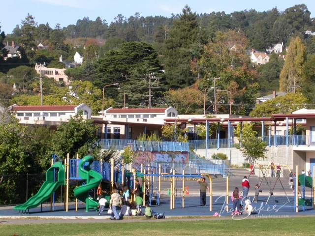 berkeley-ca-thousand-1000-oaks-neighborhood-thousand-oaks-school-840-colusa-school-yard-playground-01